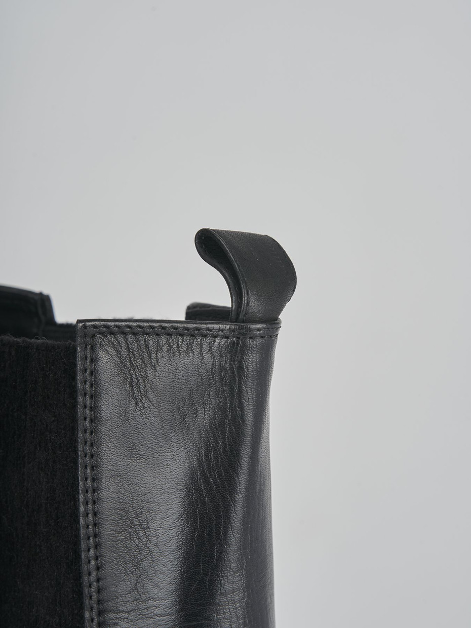 High heel ankle boots heel 6 cm black leather
