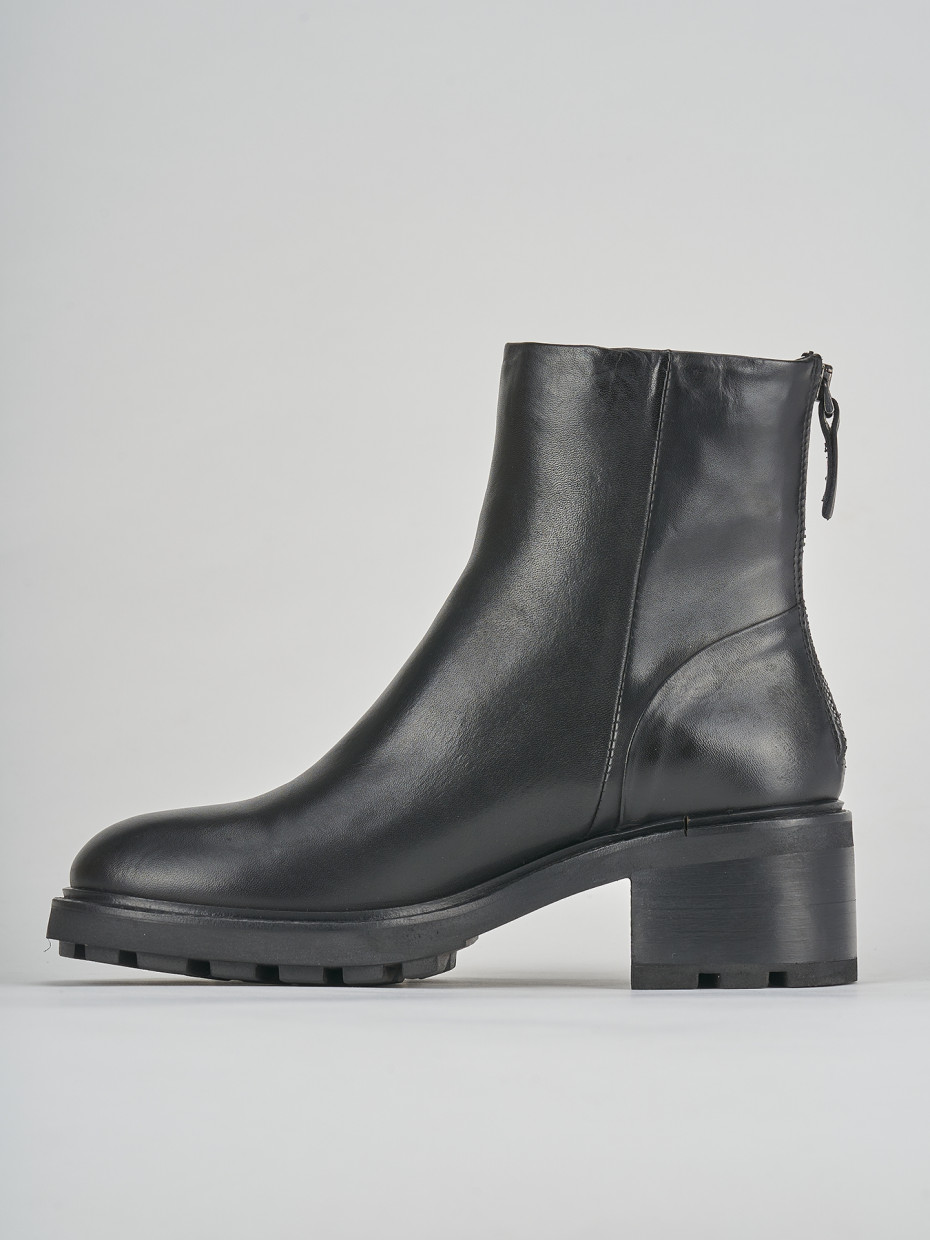 Stivaletti tacco 5cm pelle nero
