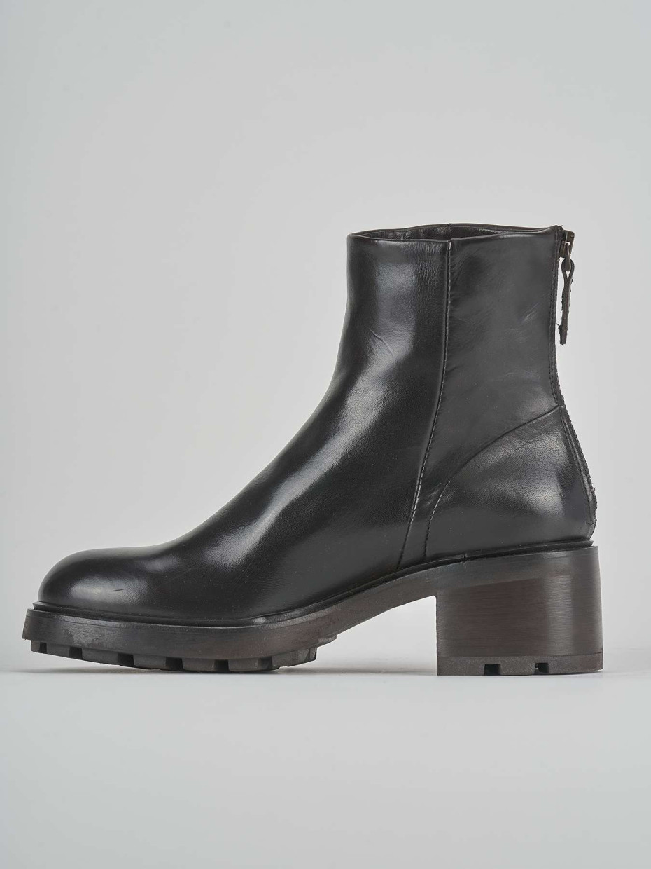 Stivaletti tacco 5cm pelle testa