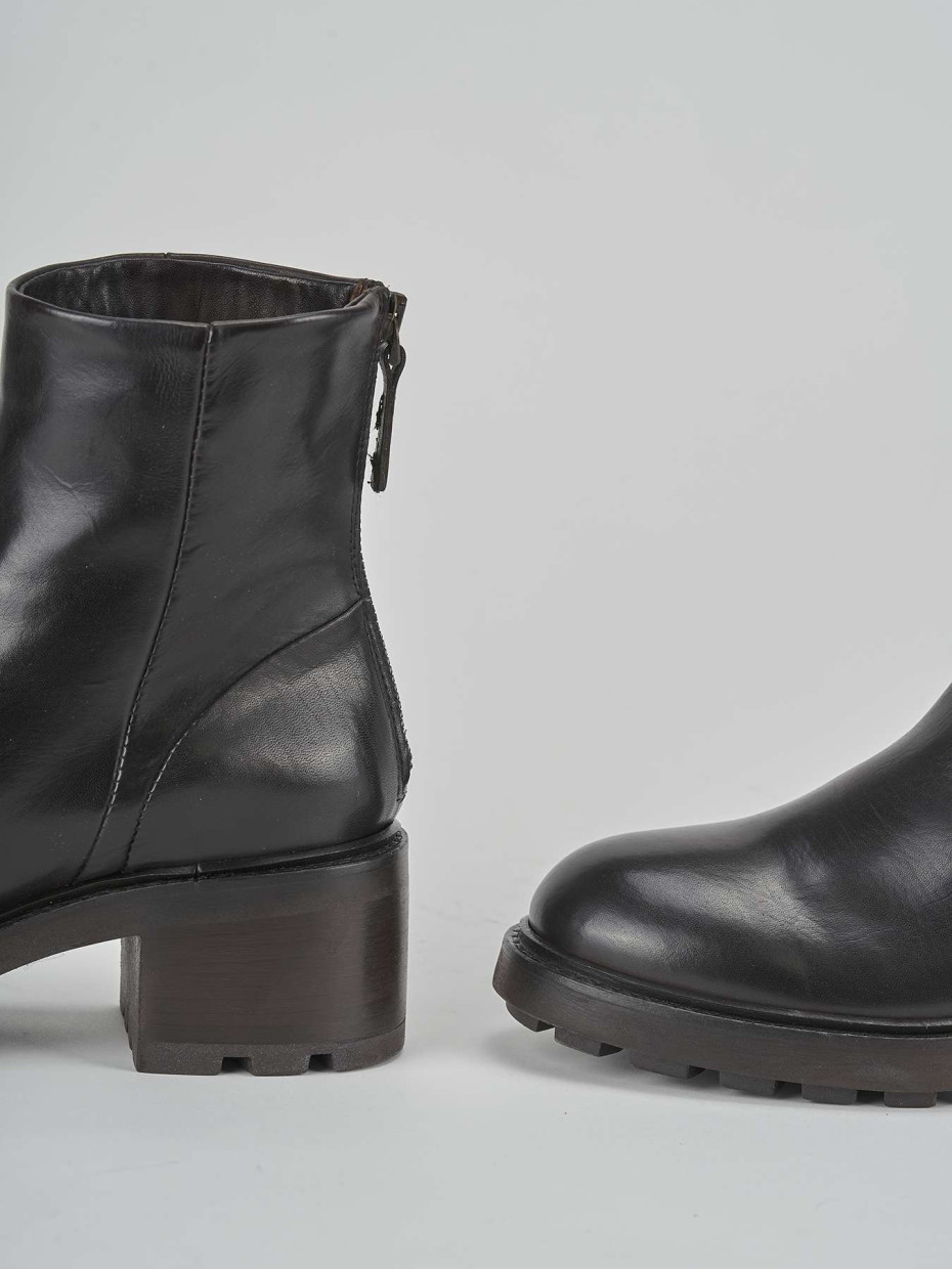 Stivaletti tacco 5cm pelle testa