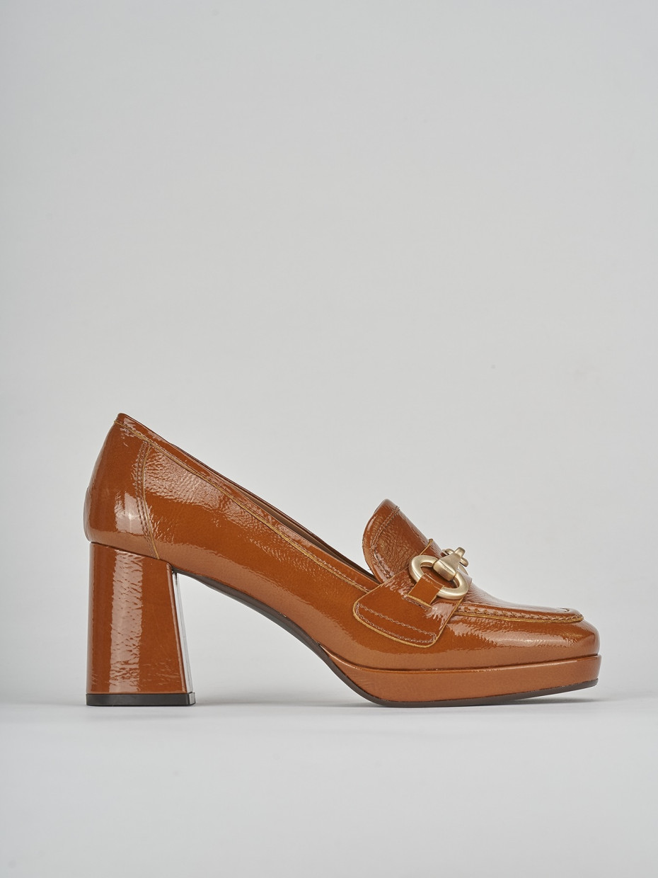 Loafers heel 7 cm brown leather