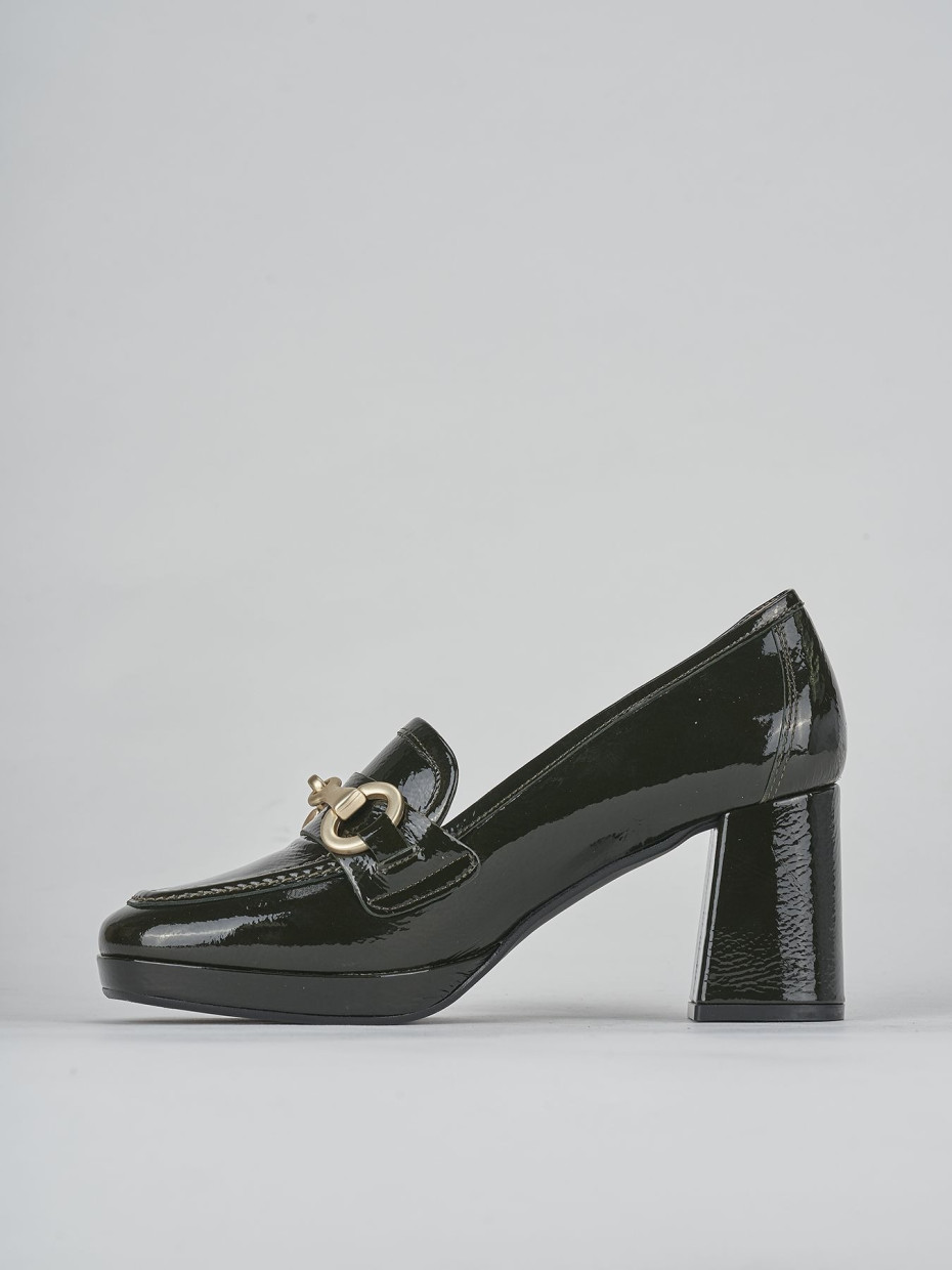 Loafers heel 7 cm green leather