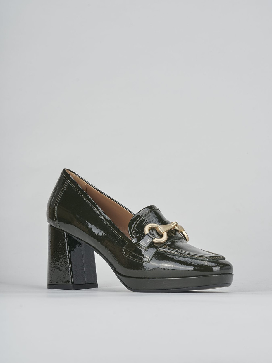 Loafers heel 7 cm green leather