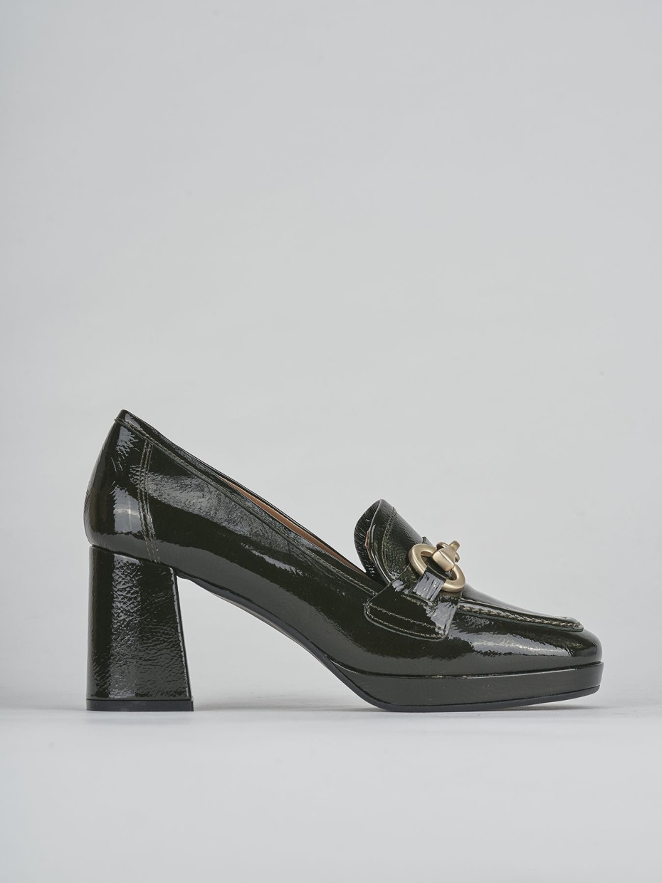 Loafers heel 7 cm green leather