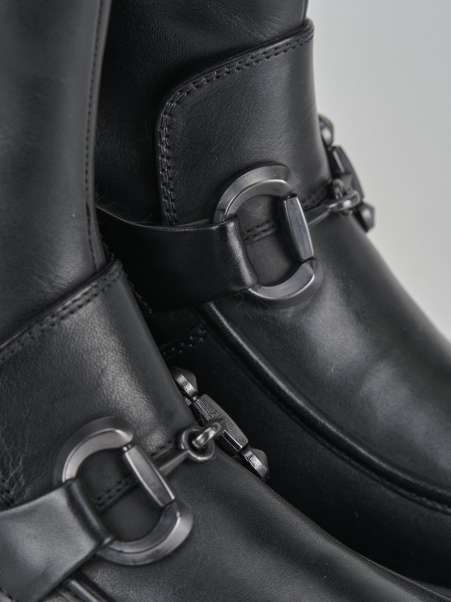 Stivaletti tacco 2cm pelle nero