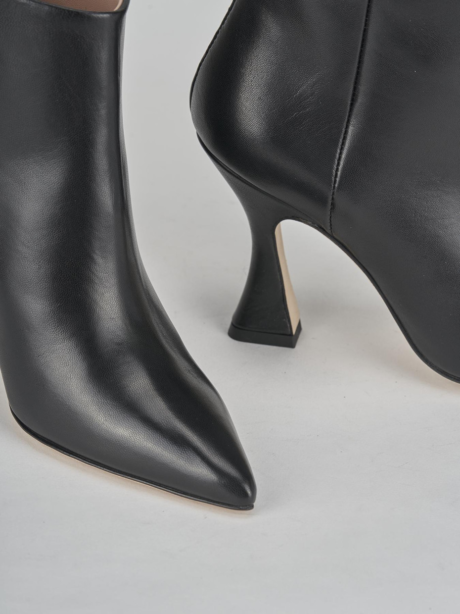 Stivaletti tacco 9cm pelle nero