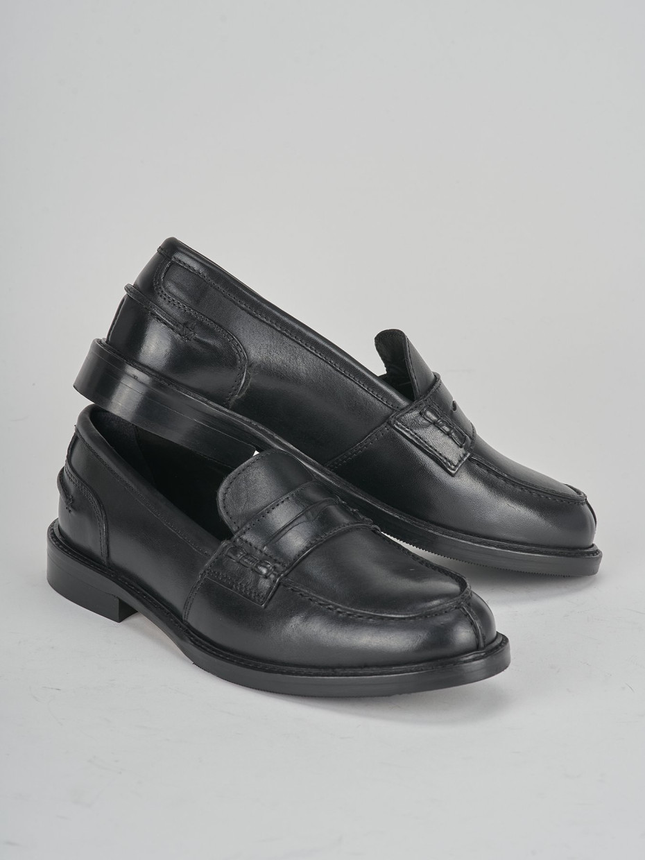 Mocassino tacco 1cm  nero pelle
