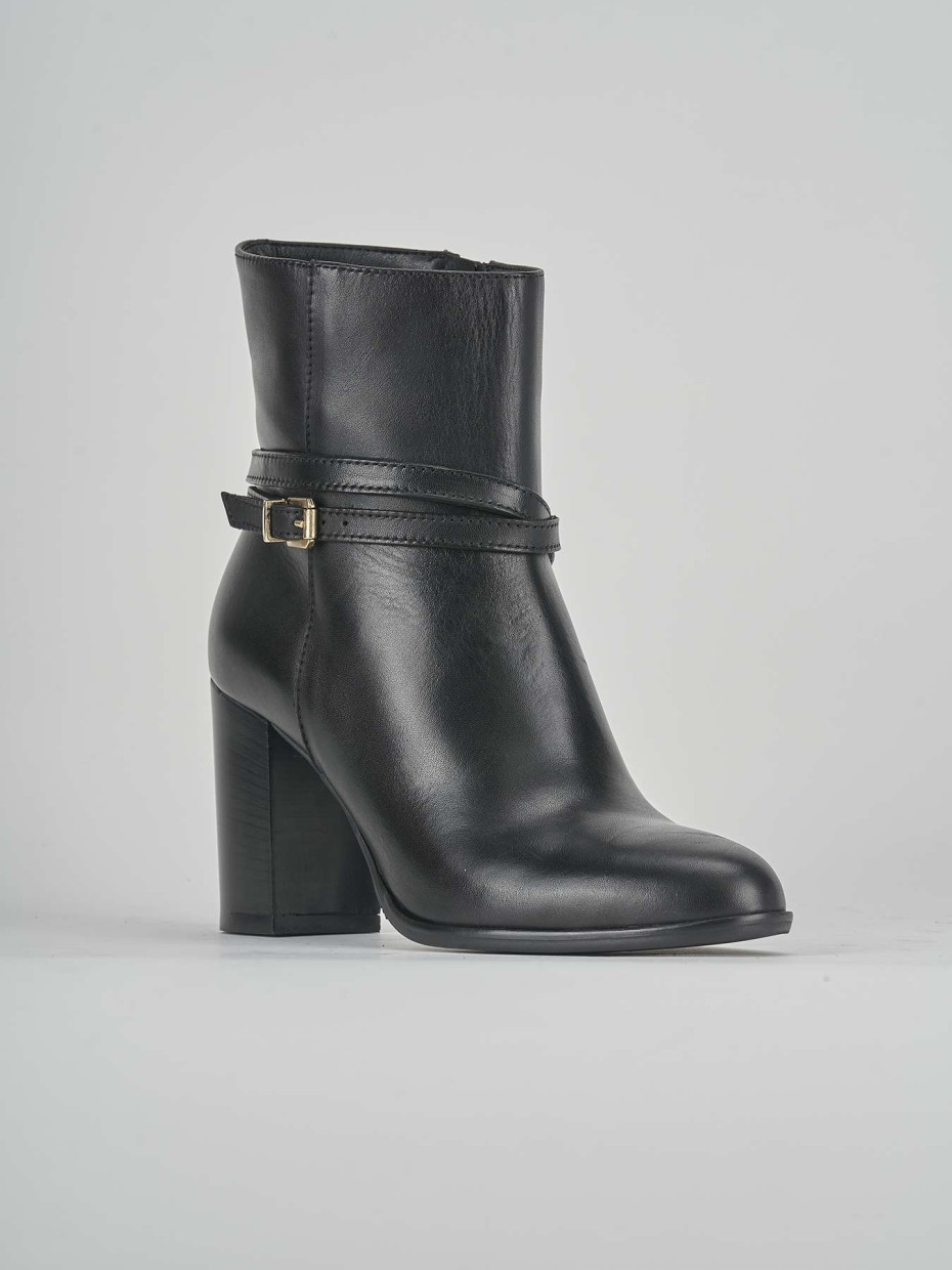 Stivaletti tacco 6cm pelle nero