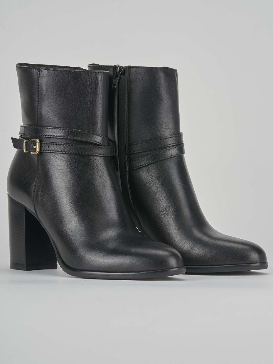 Stivaletti tacco 6cm pelle nero