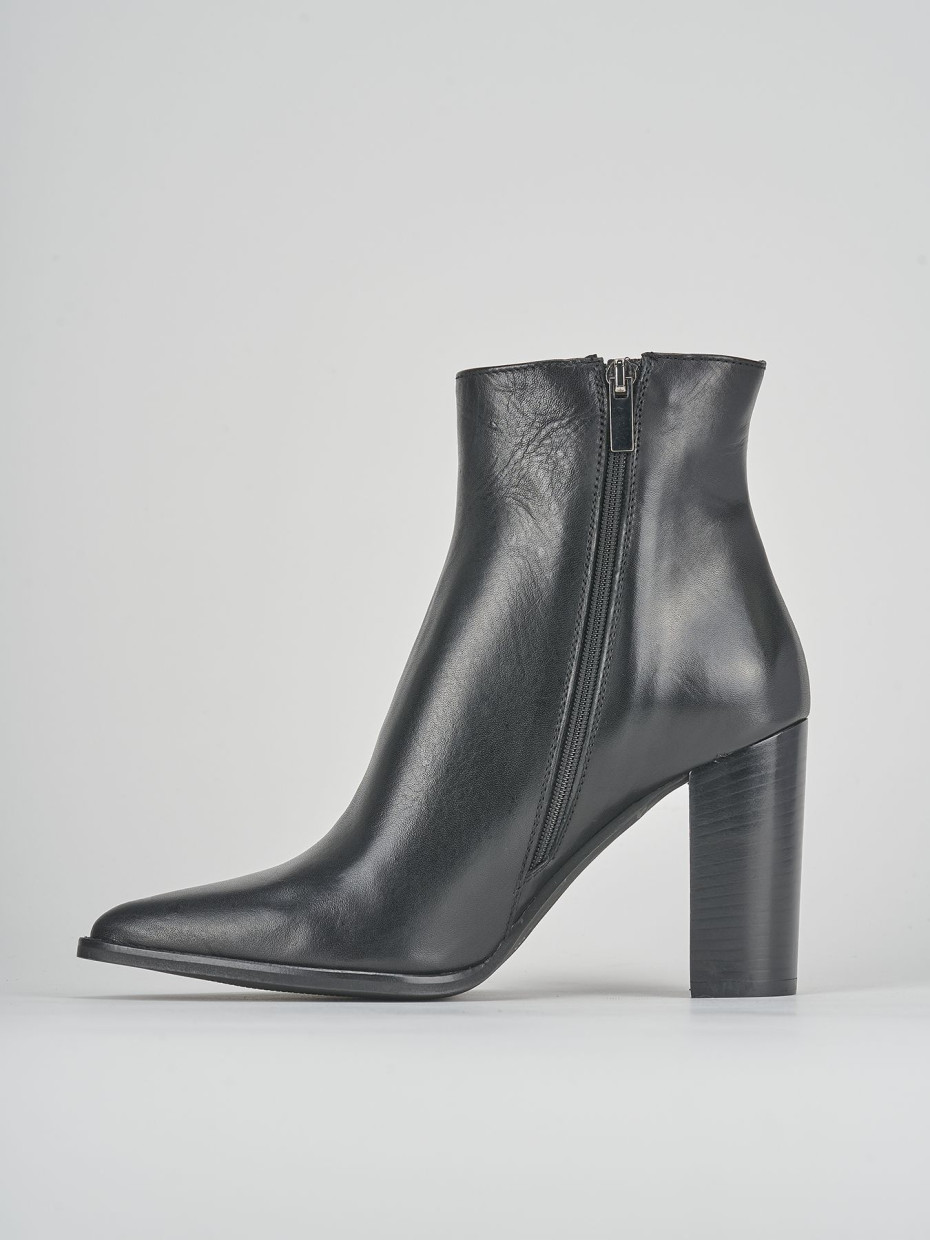 Stivaletti tacco 8cm pelle nero