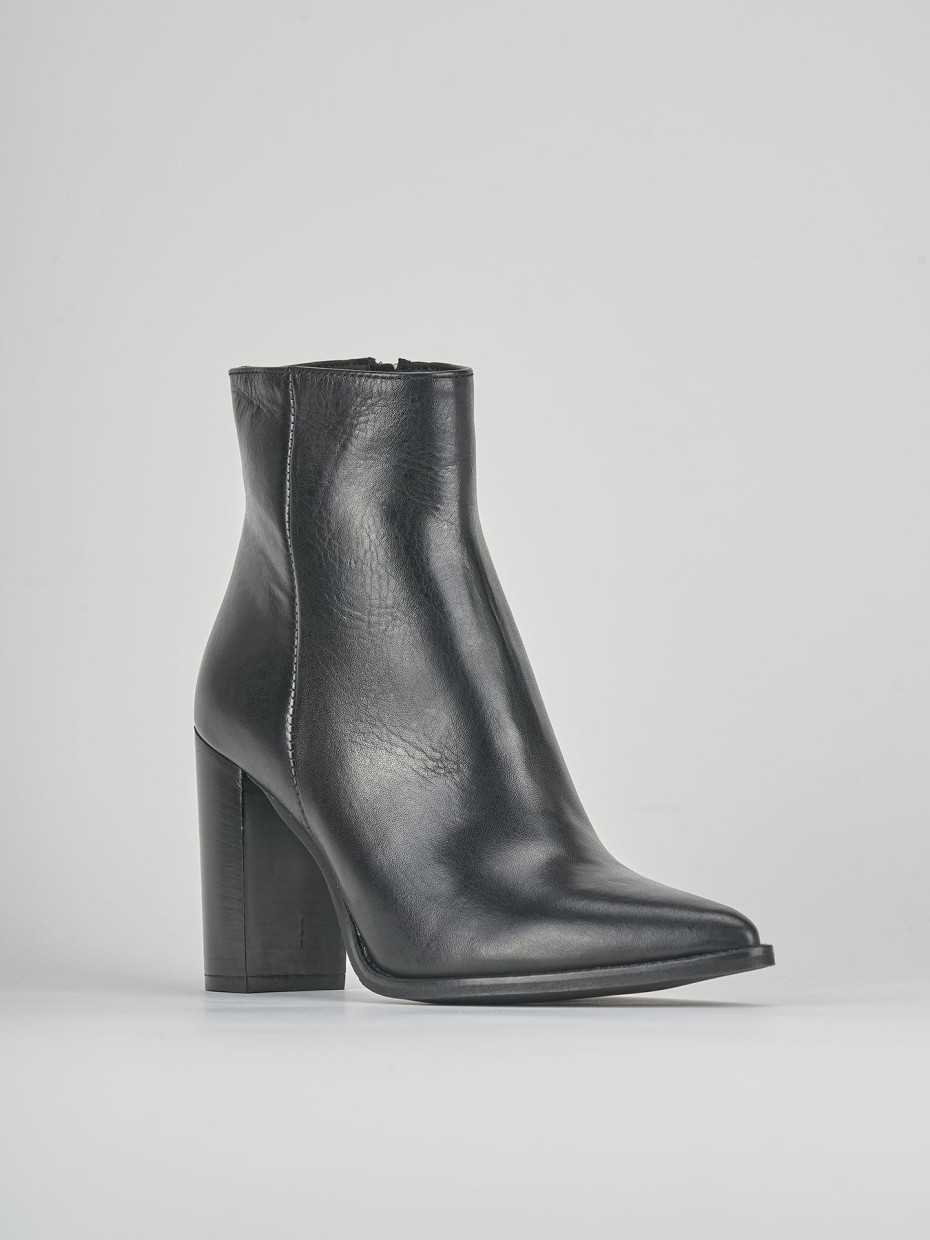 Stivaletti tacco 8cm pelle nero