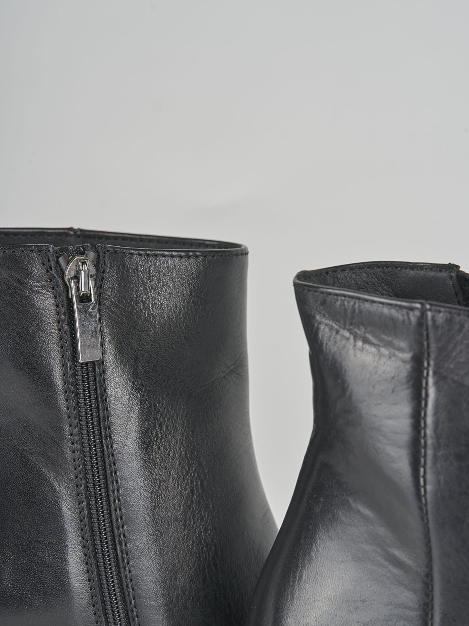 Stivaletti tacco 8cm pelle nero