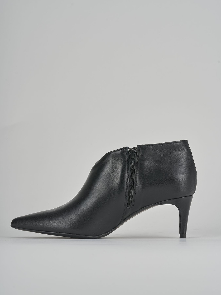Stivaletti tacco 5cm pelle nero