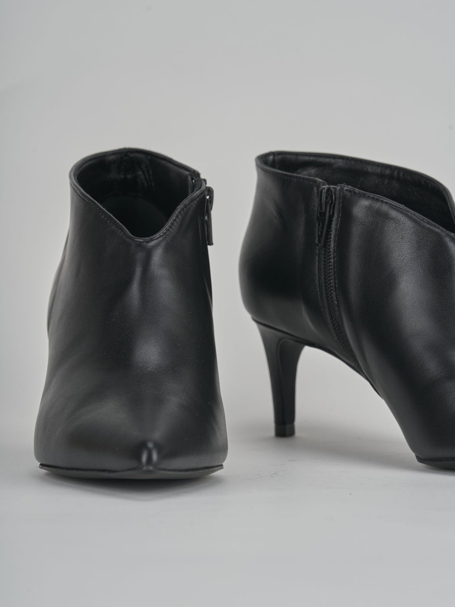 Stivaletti tacco 5cm pelle nero