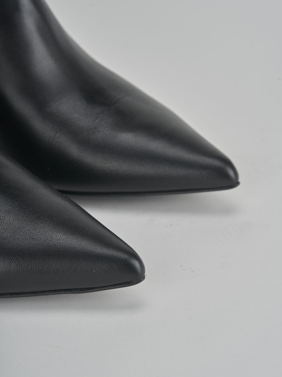 Stivaletti tacco 5cm pelle nero