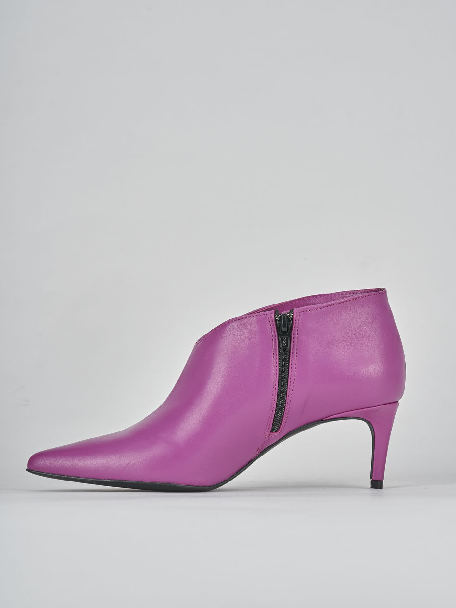 High heel ankle boots heel 5 cm violet leather
