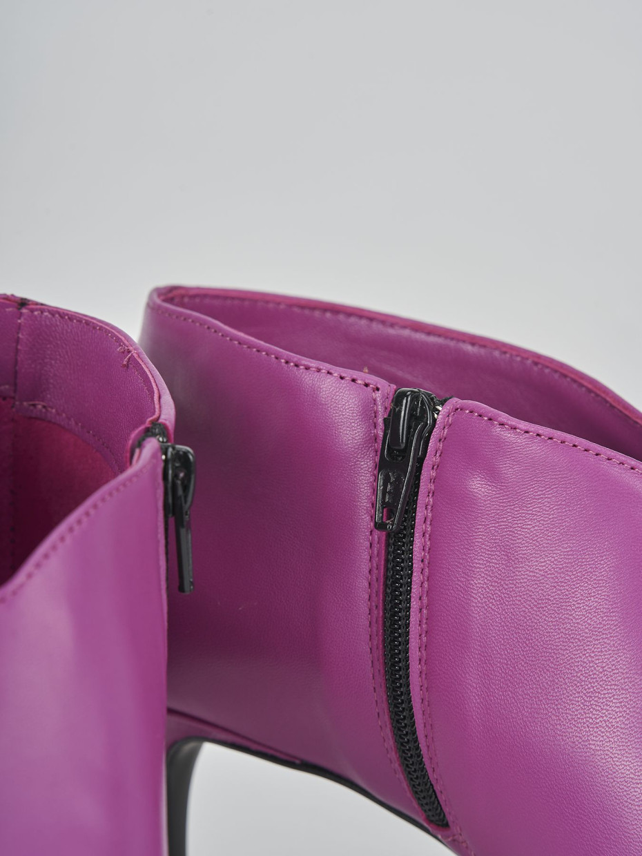 High heel ankle boots heel 5 cm violet leather