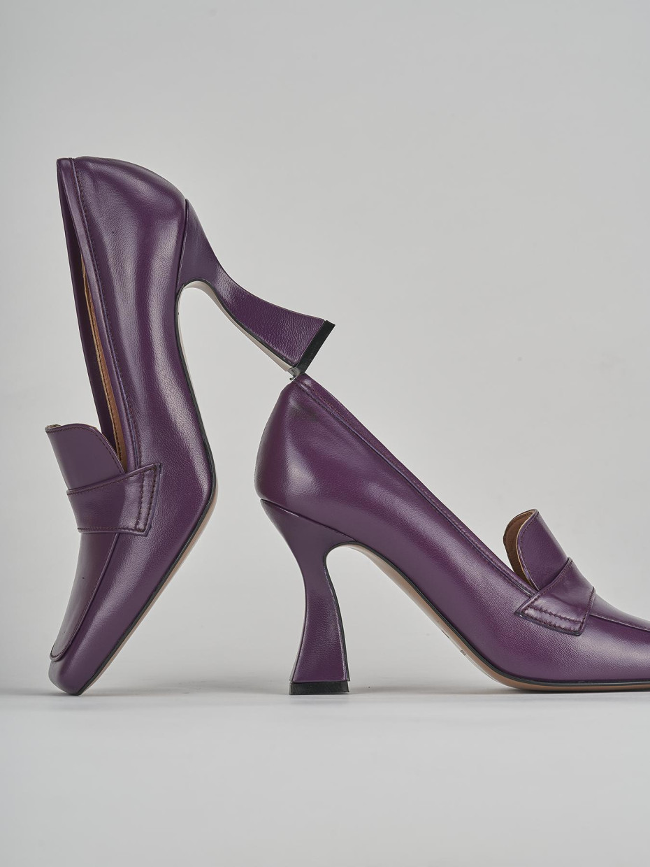 Violet pumps clearance
