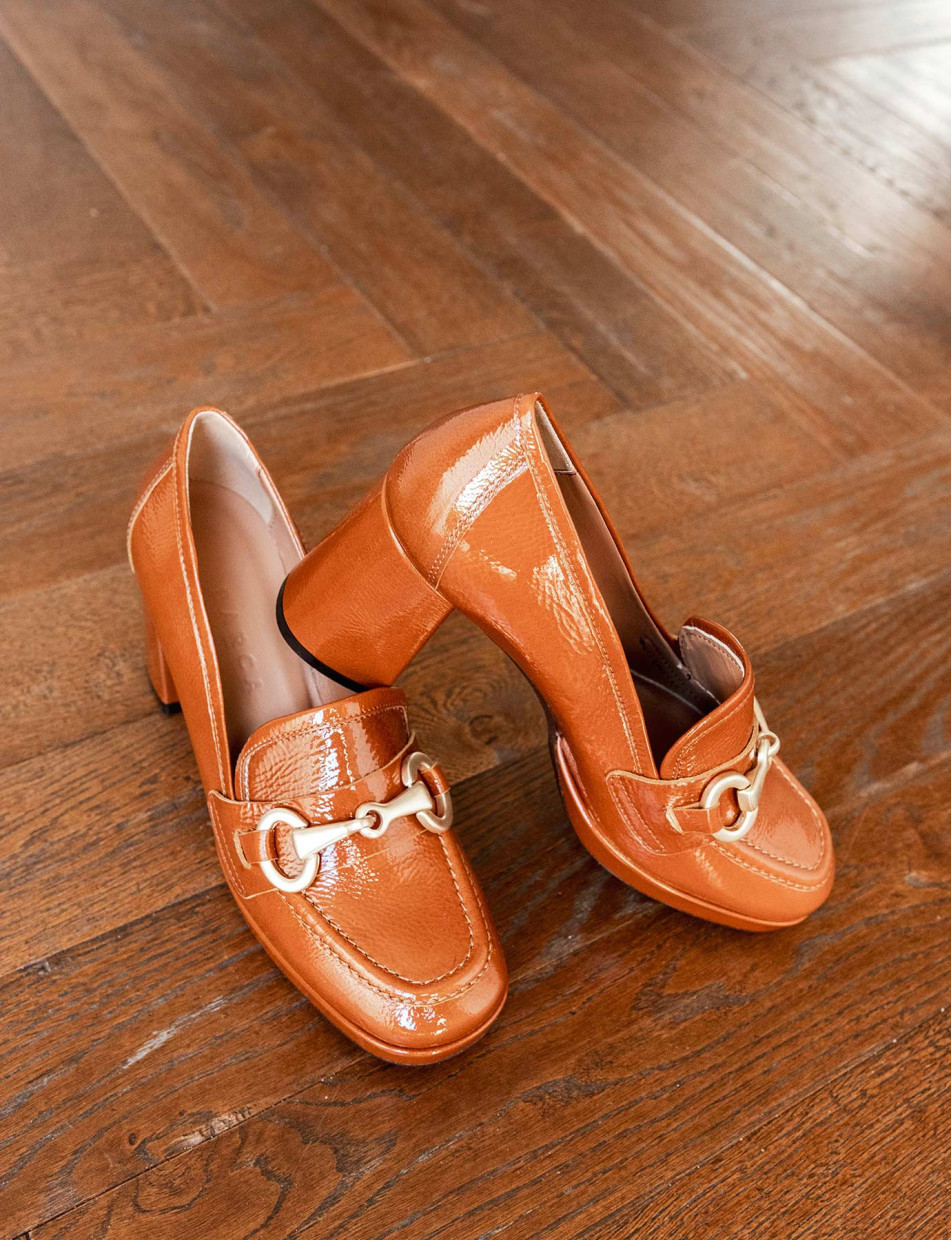 Loafers heel 7 cm brown leather