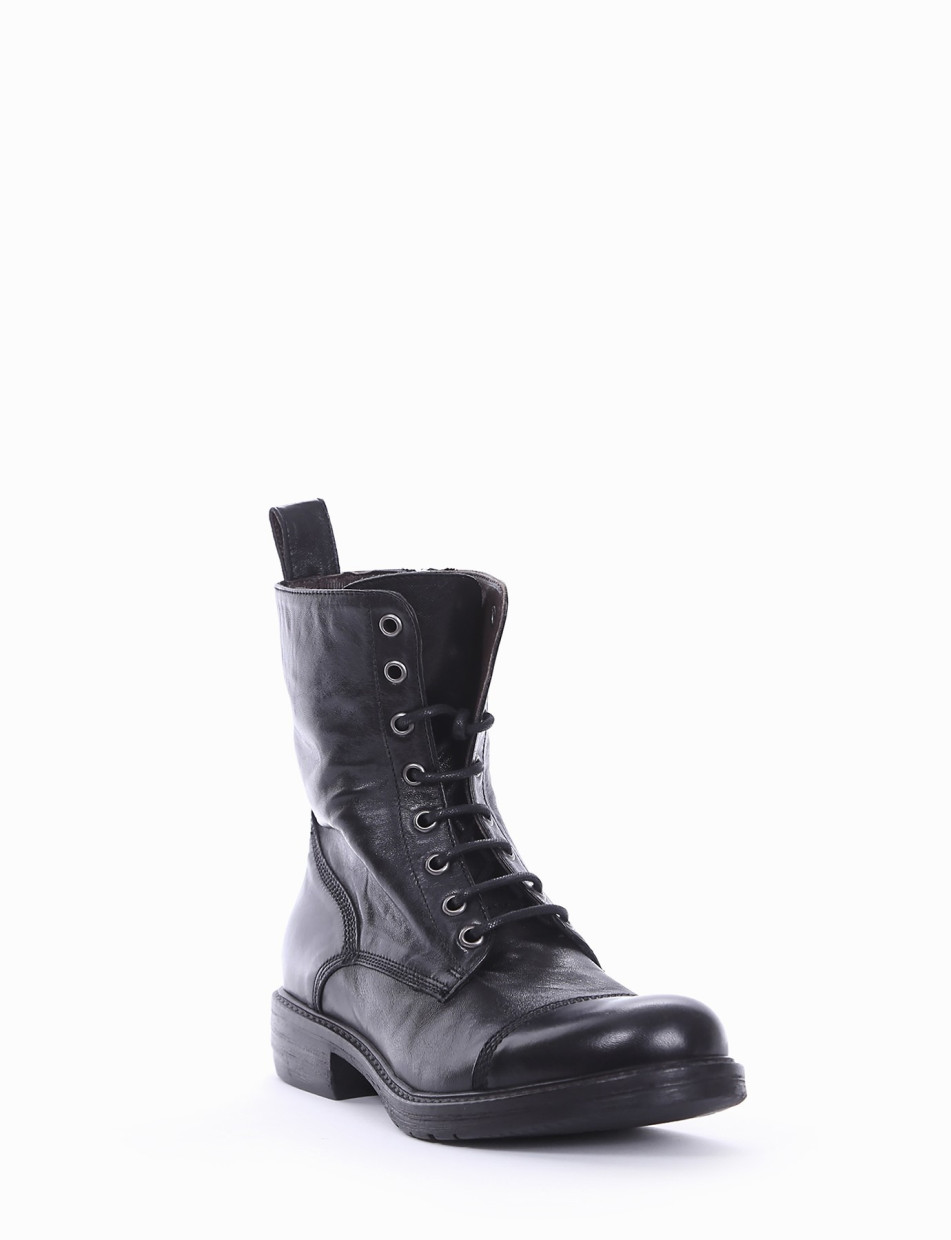 Combat boots heel 2 cm black leather