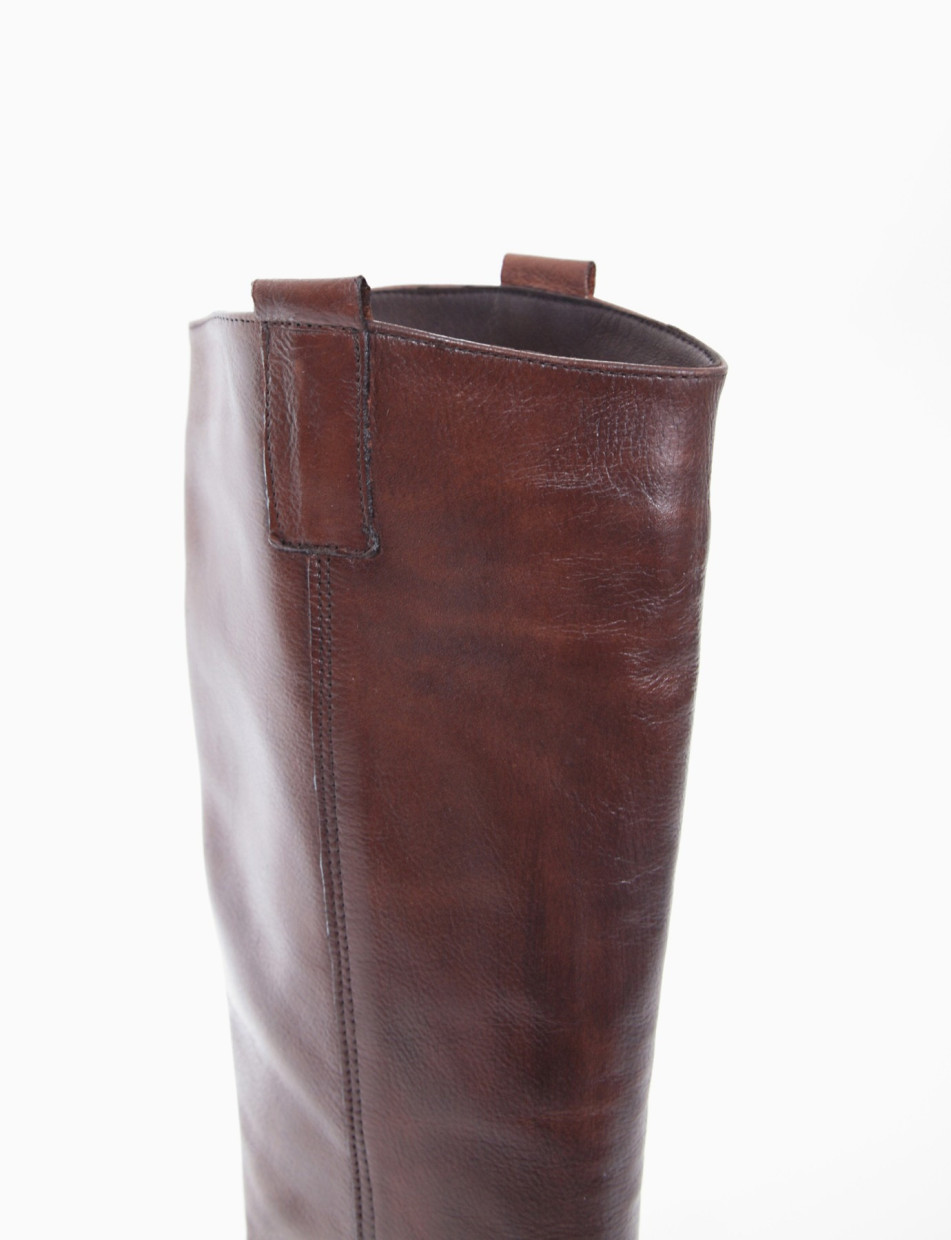 Low heel boots heel 2 cm brown leather