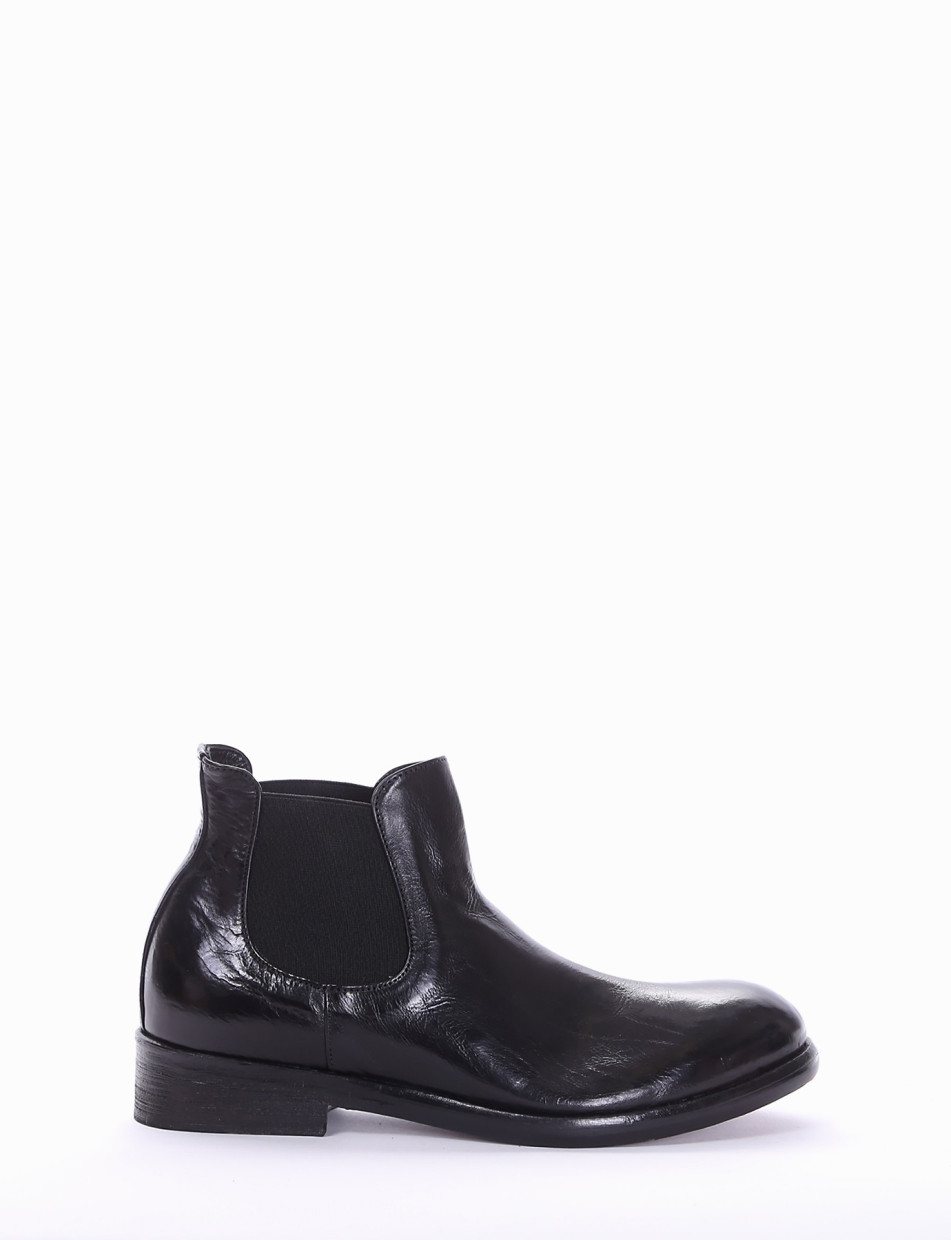 stivaletto tacco 2 cm nero