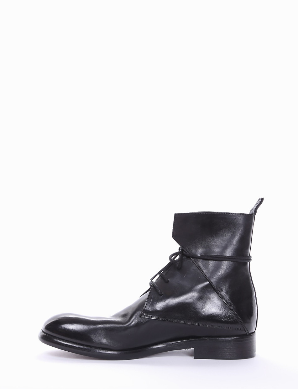 Combat boots heel 2 cm black leather