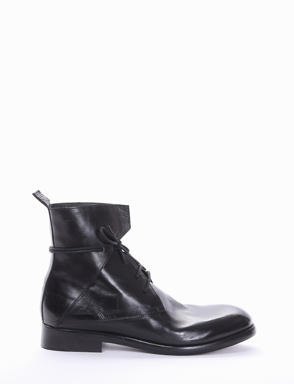 Combat boots heel 2 cm black leather