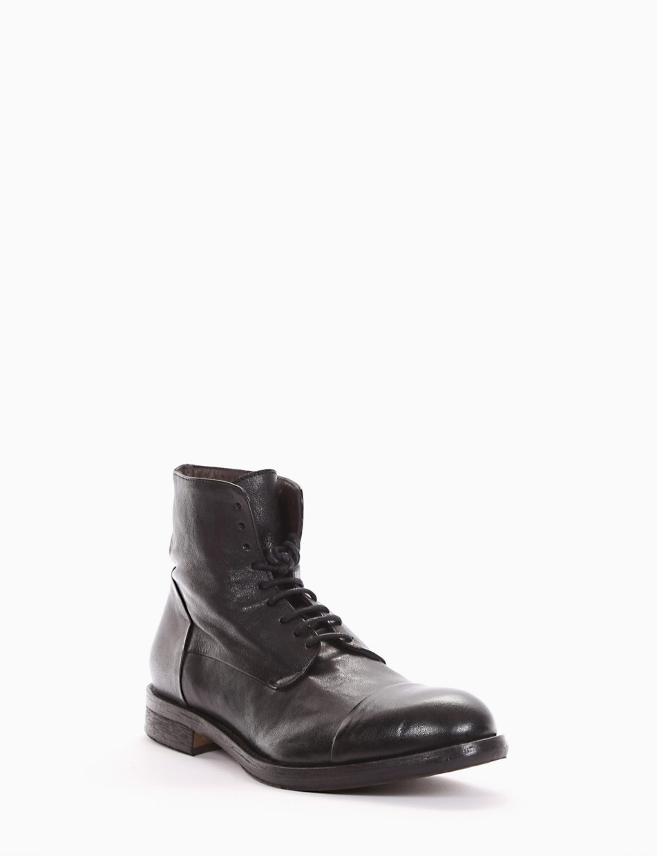 Combat boots heel 2 cm black leather