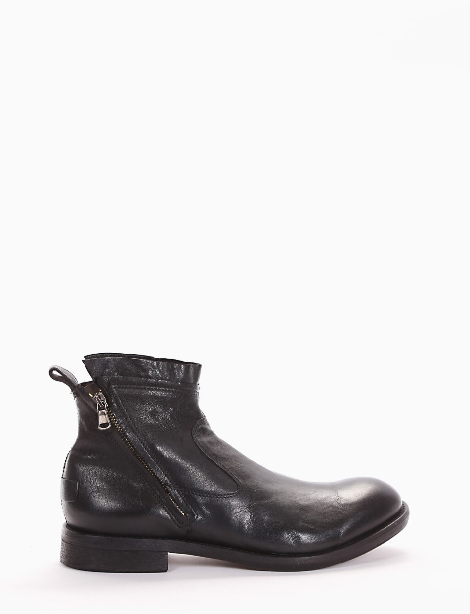 Ankle boots heel 2 cm black leather