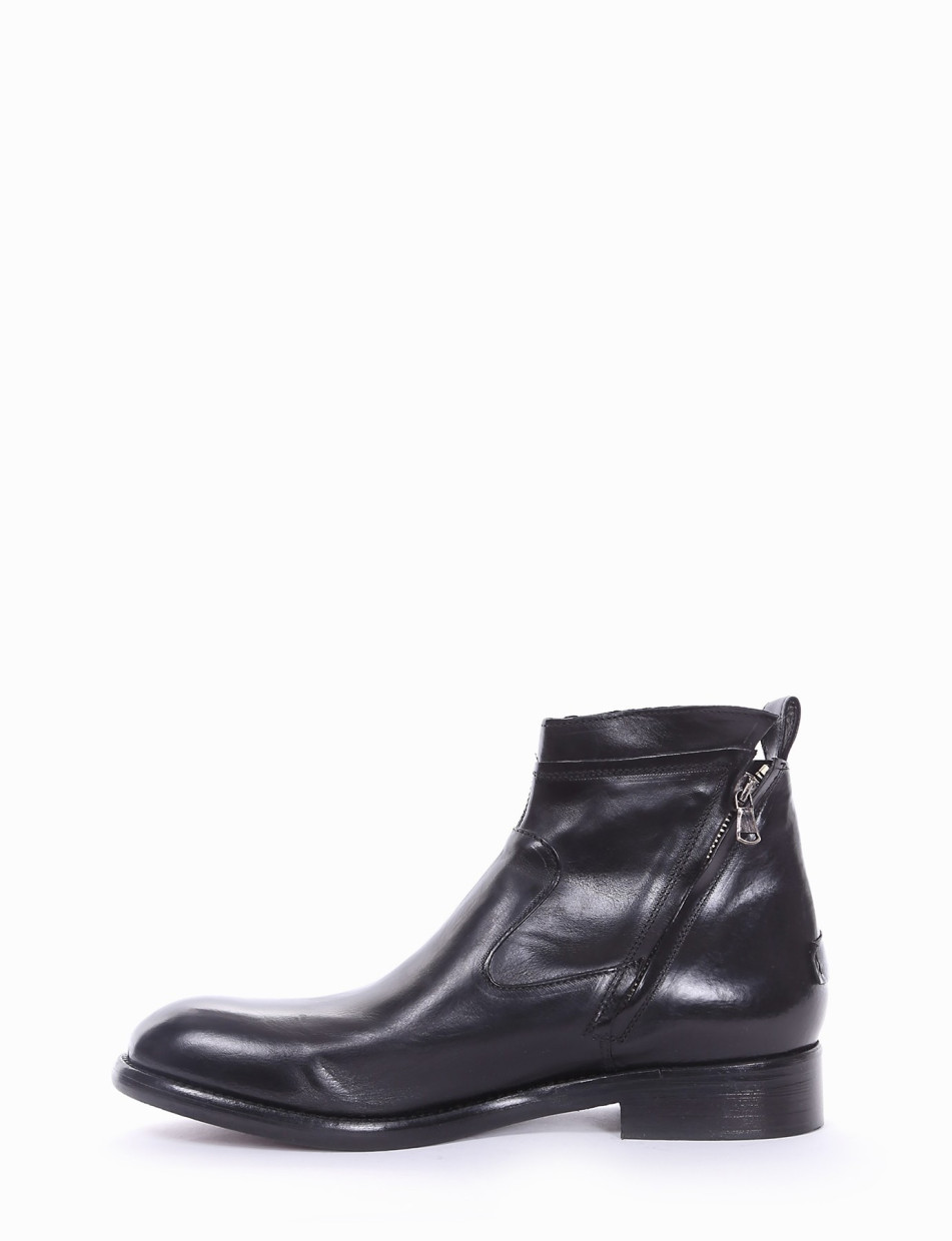 Ankle boots heel 2 cm black leather