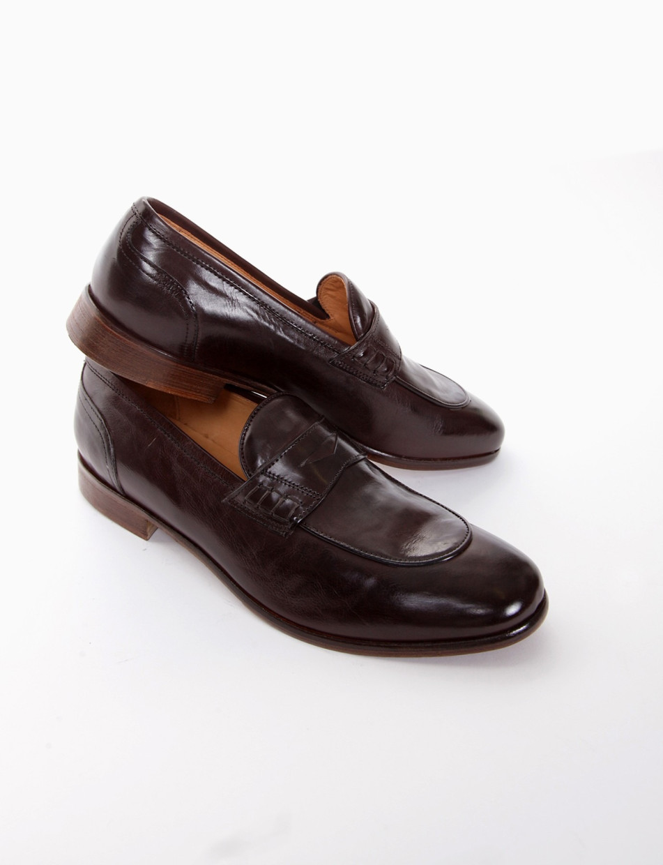 Loafers heel 2 cm dark brown leather