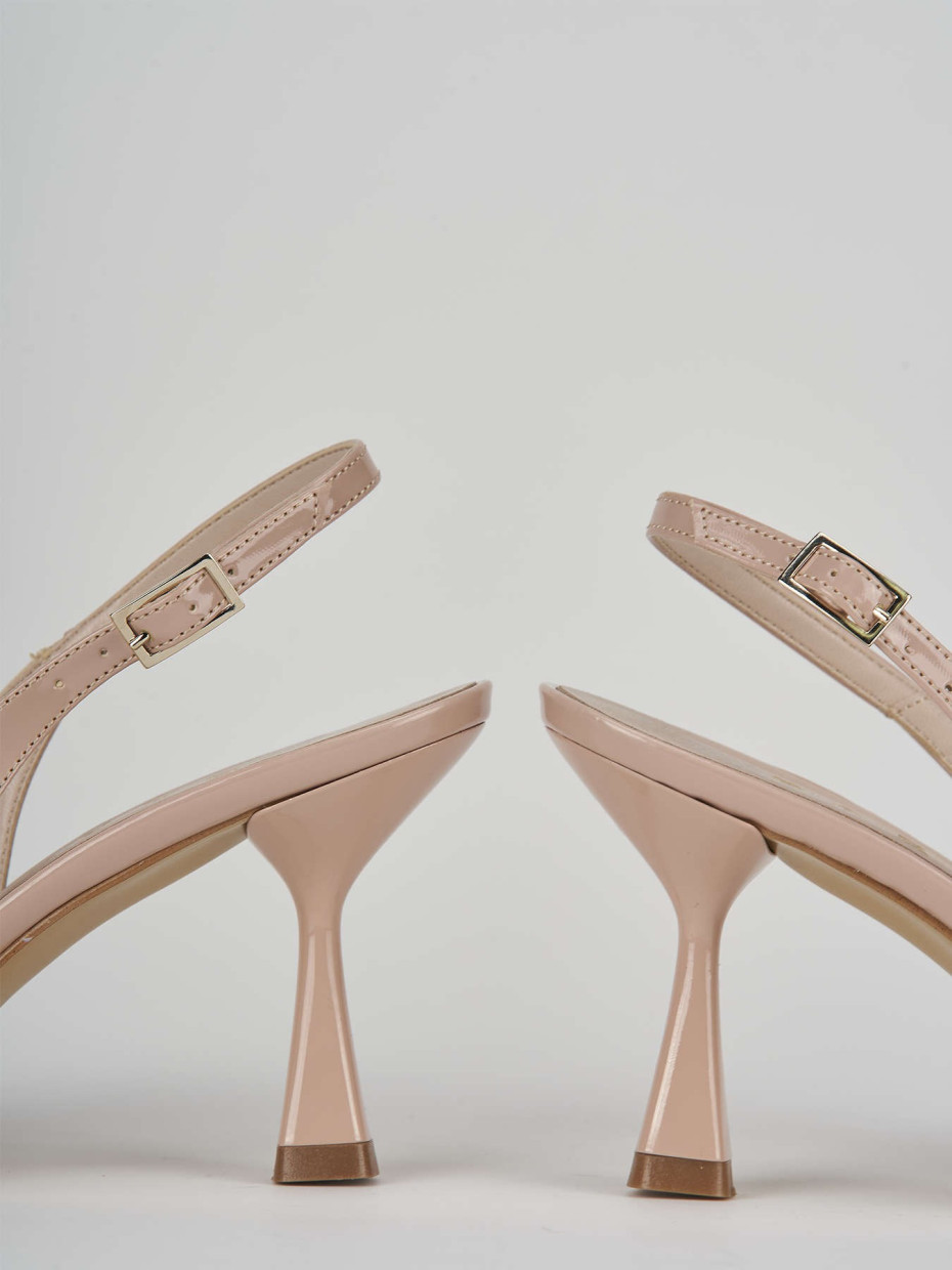 Pumps heel 7 cm beige patent