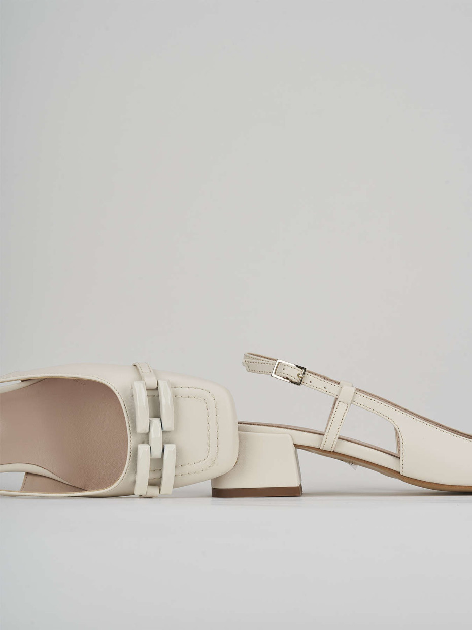 Pumps heel 3 cm white leather