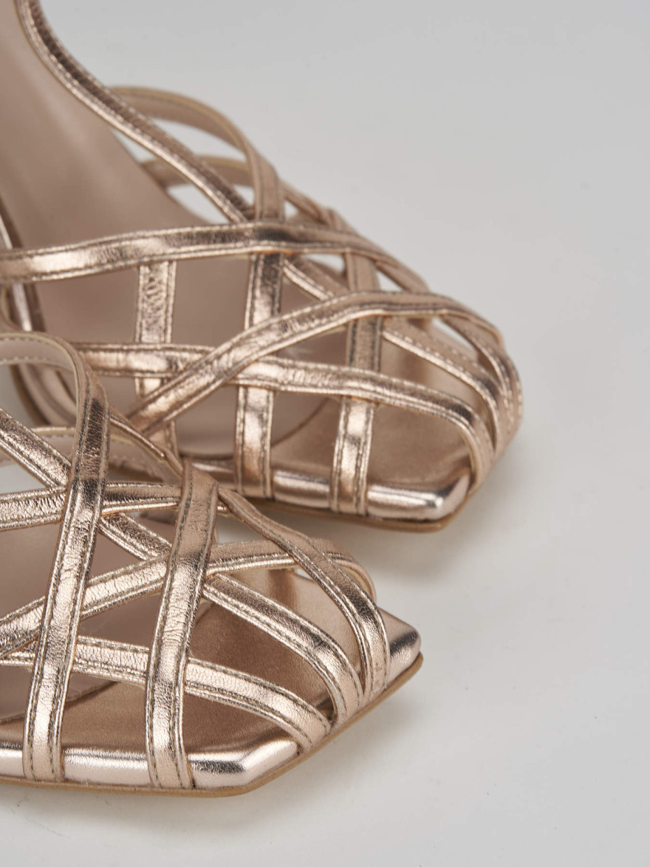 Sandali eleganti color bronzo deals