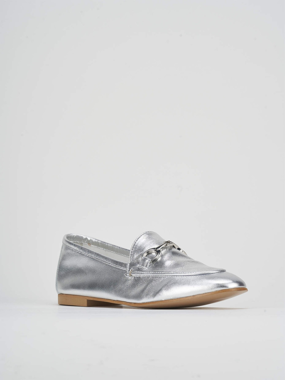 Loafers heel 1 cm silver laminated