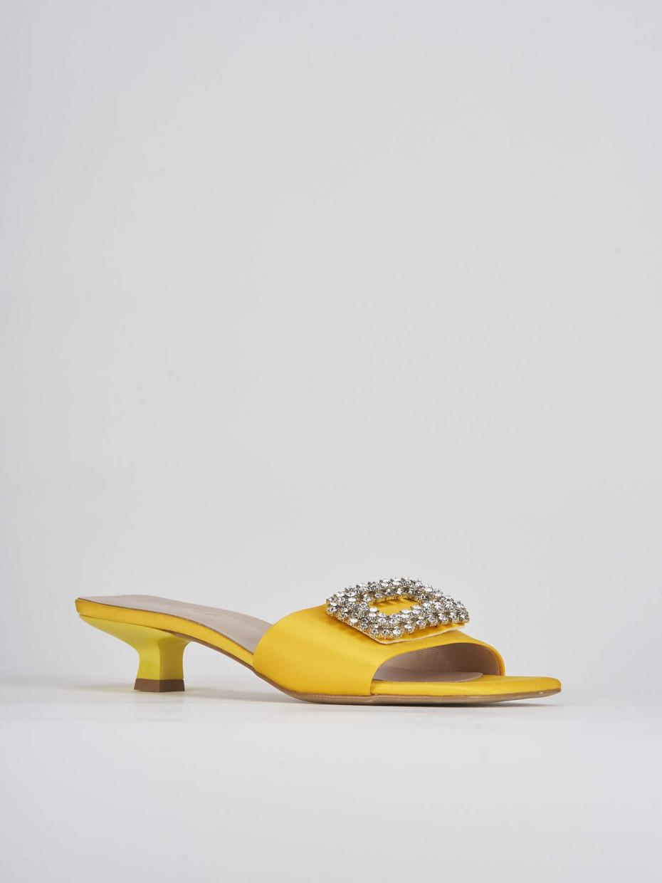 Slippers heel 3 cm yellow satin