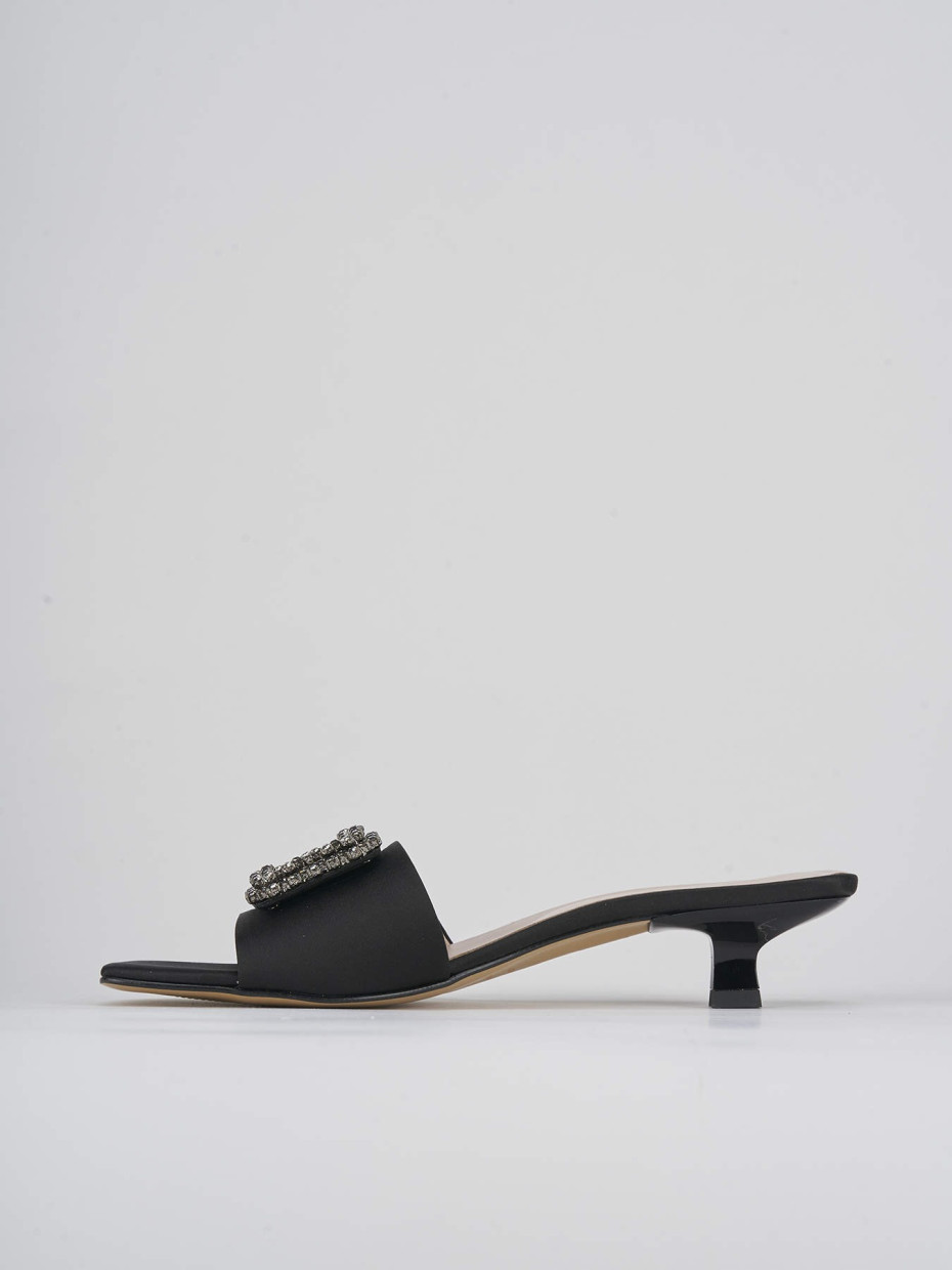 Slippers heel 3 cm black satin