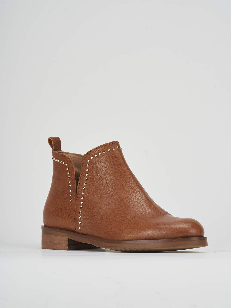 Low heel ankle boots heel 2 cm brown leather