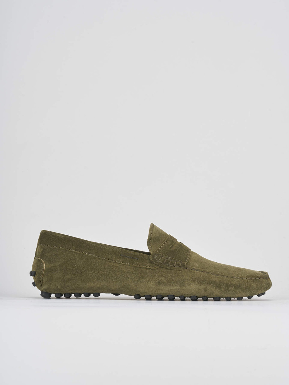 Loafers green suede