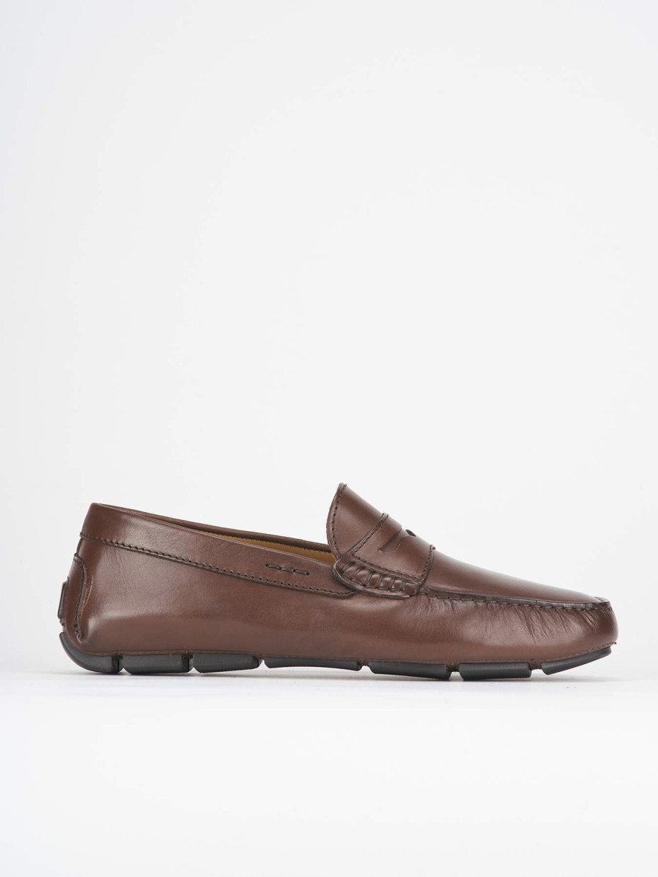 Loafers dark brown leather