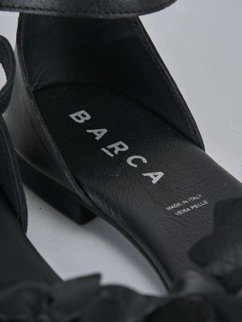 Sandalo tacco 1 cm nero pelle