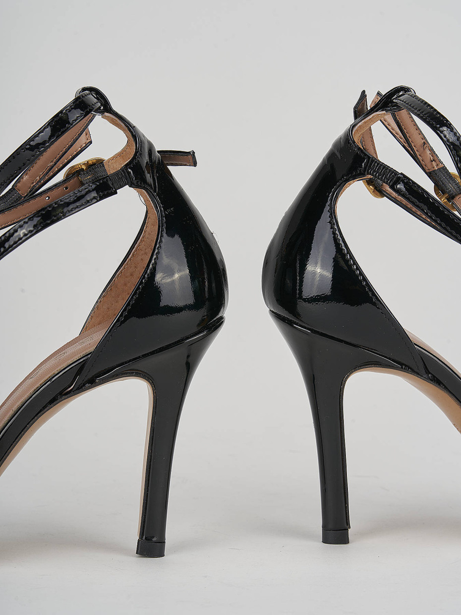 High heel sandals heel 9 cm black patent