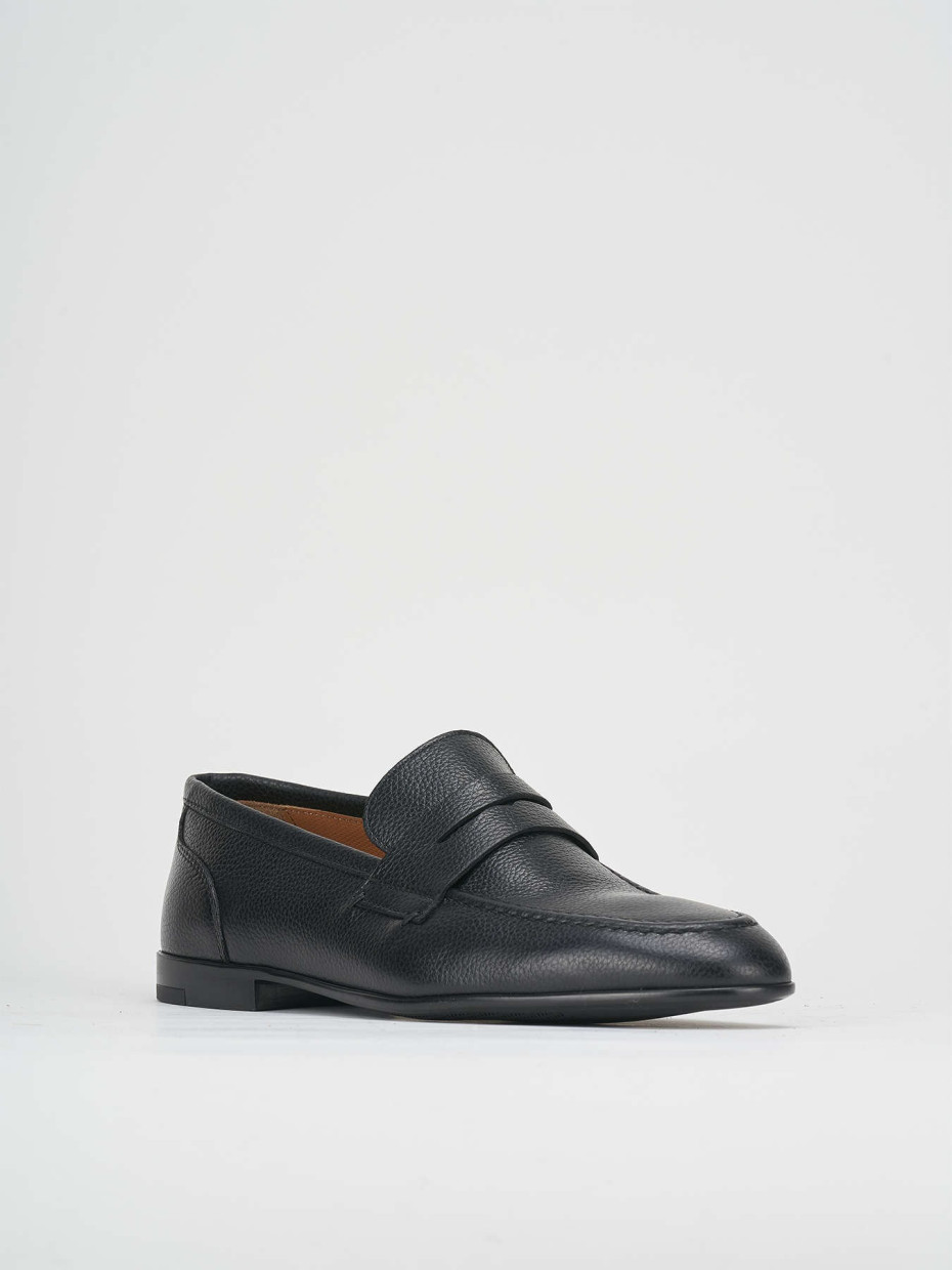 Loafers heel 1 cm black leather