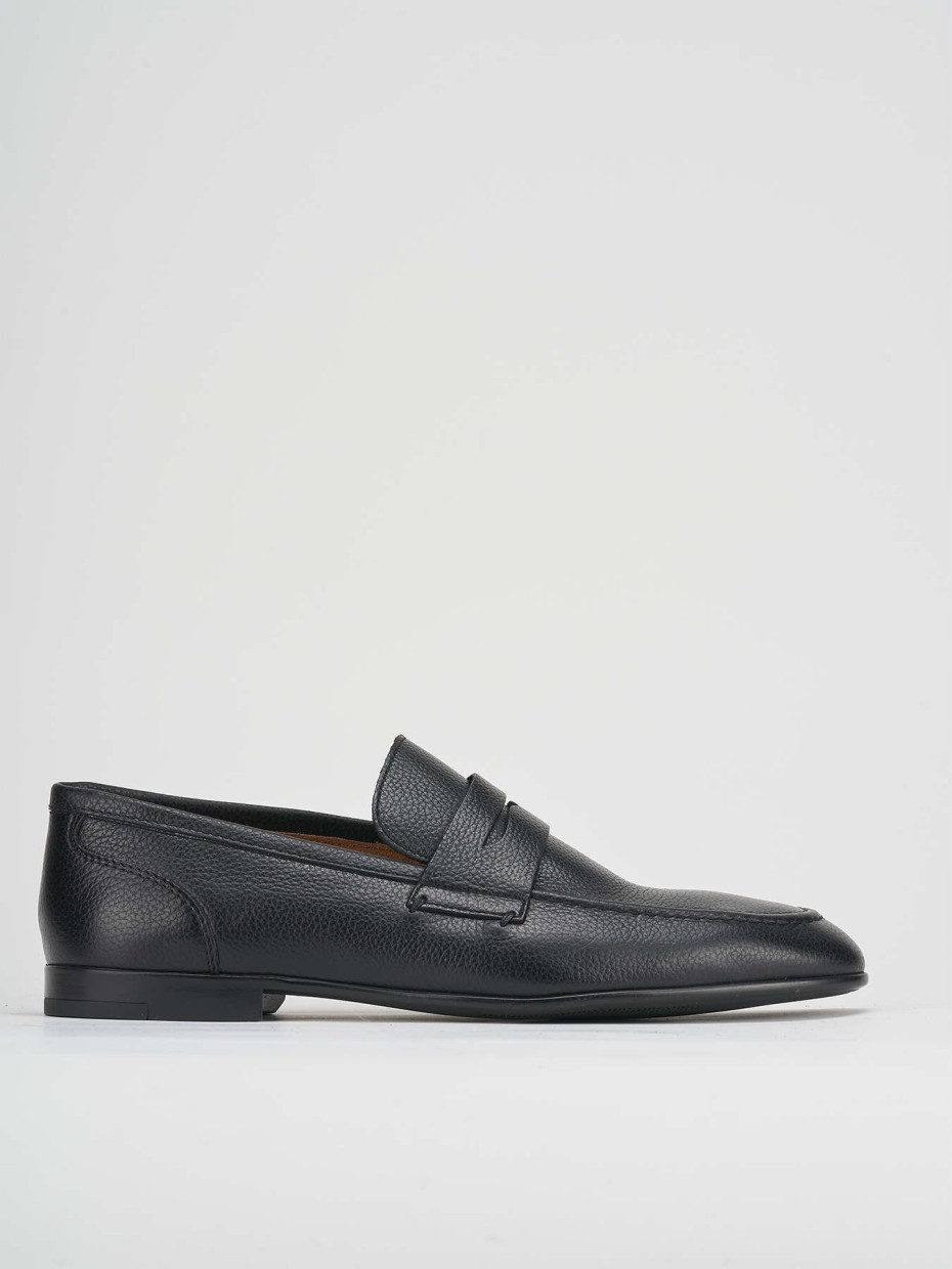 Loafers heel 1 cm black leather