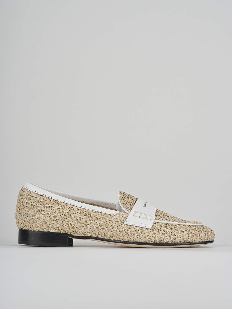 Mocassino tacco 1 cm beige pelle