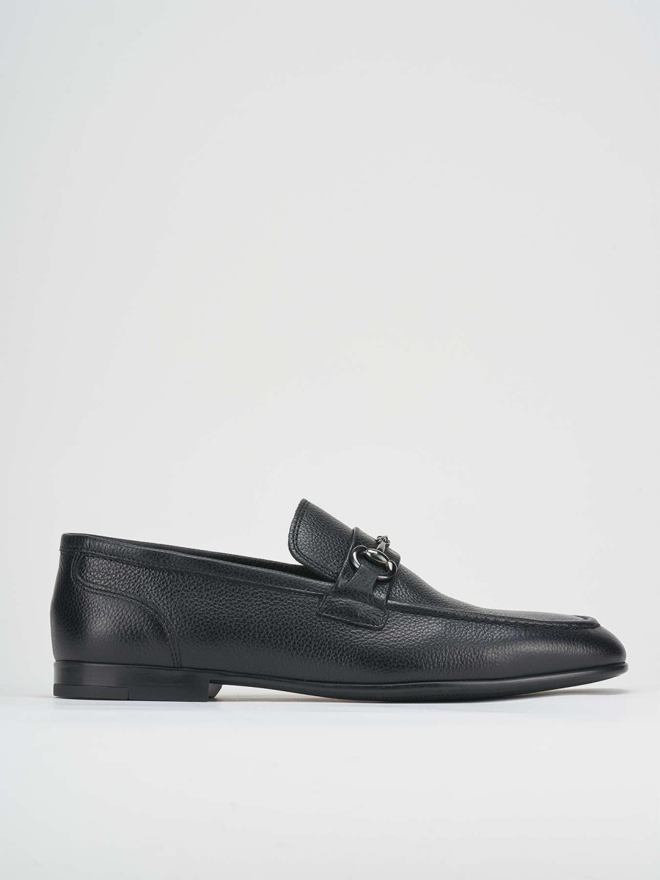 Loafers heel 1 cm black leather