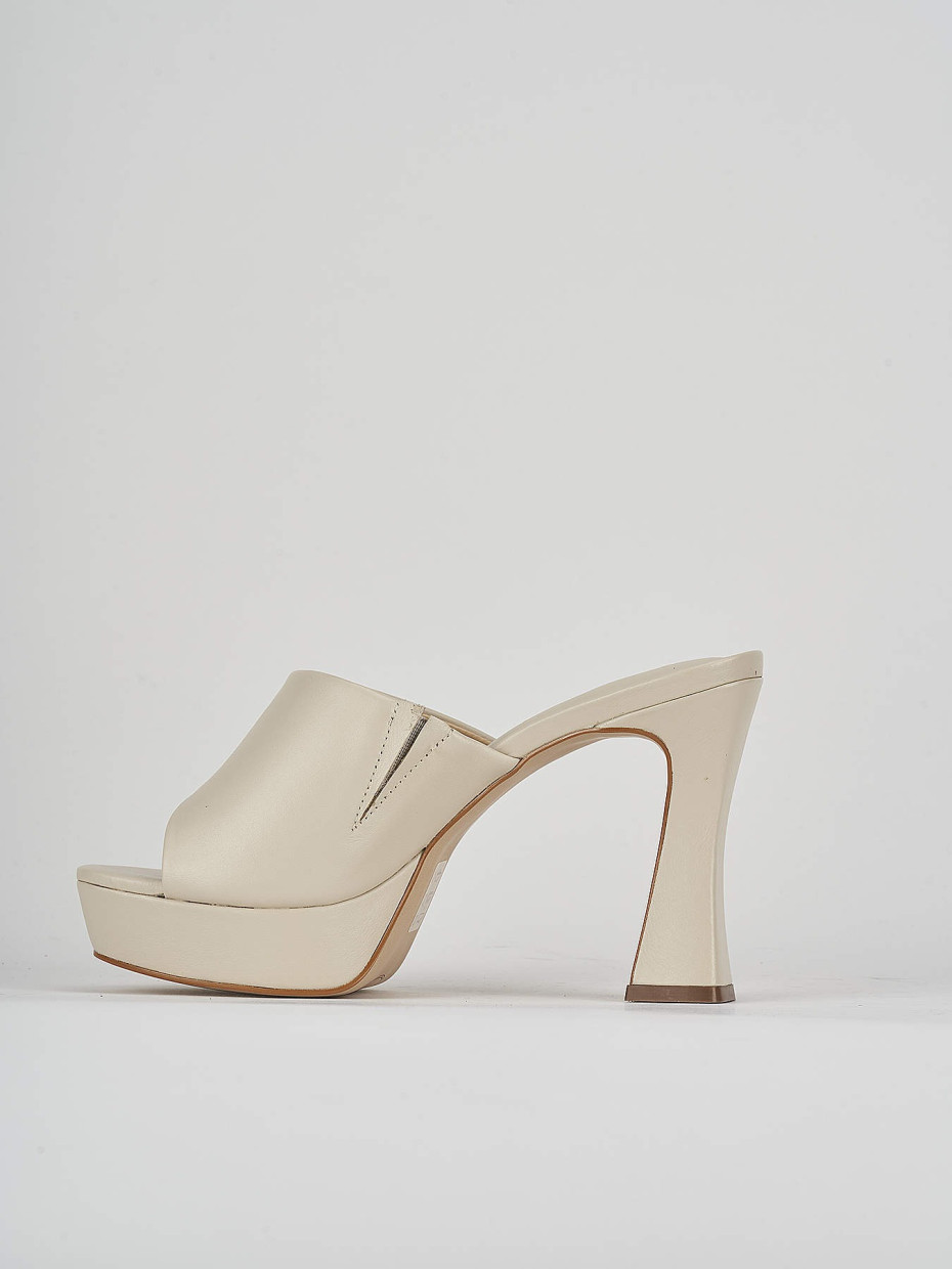 Ciabatte tacco 11cm pelle beige