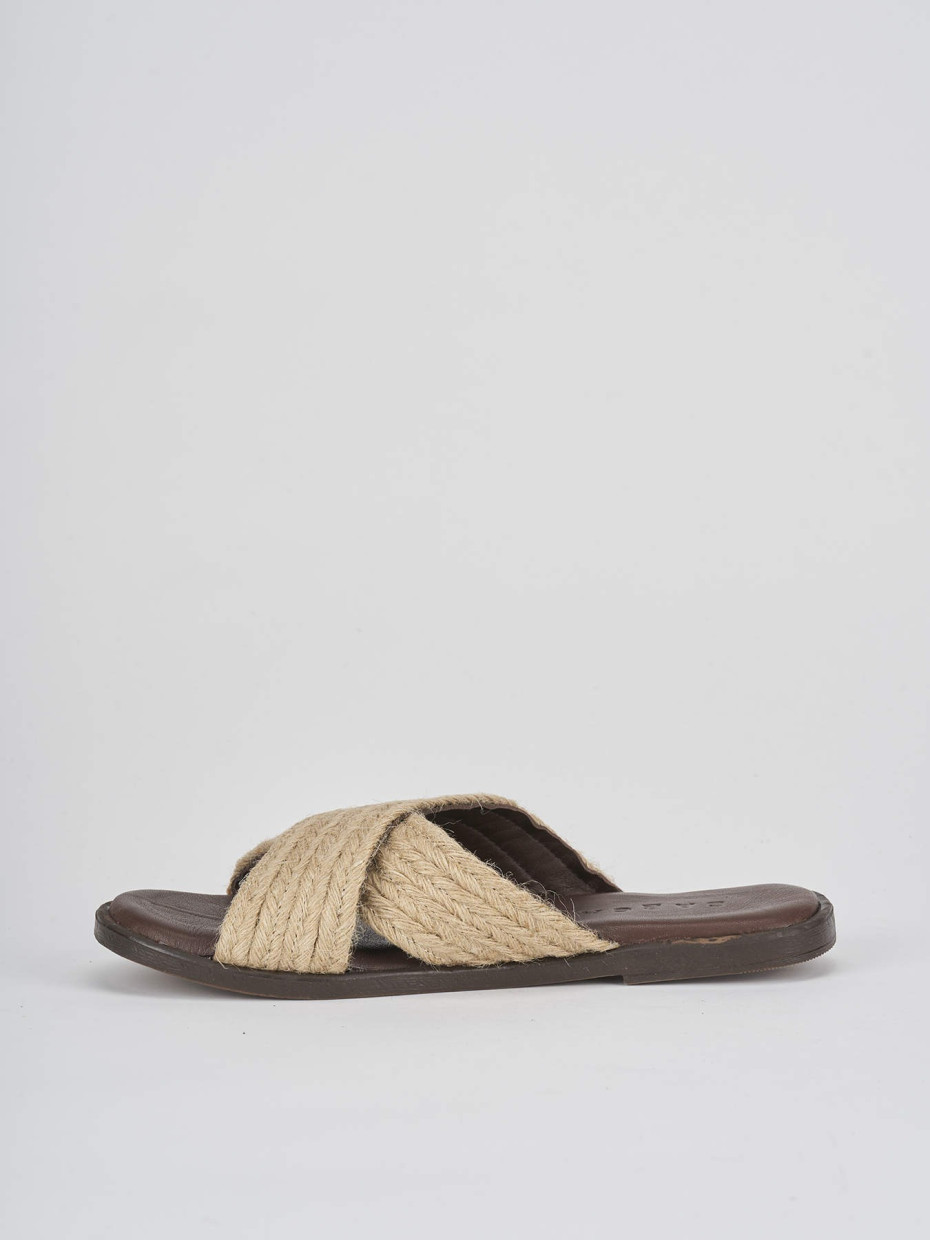 Slippers heel 1 cm beige leather