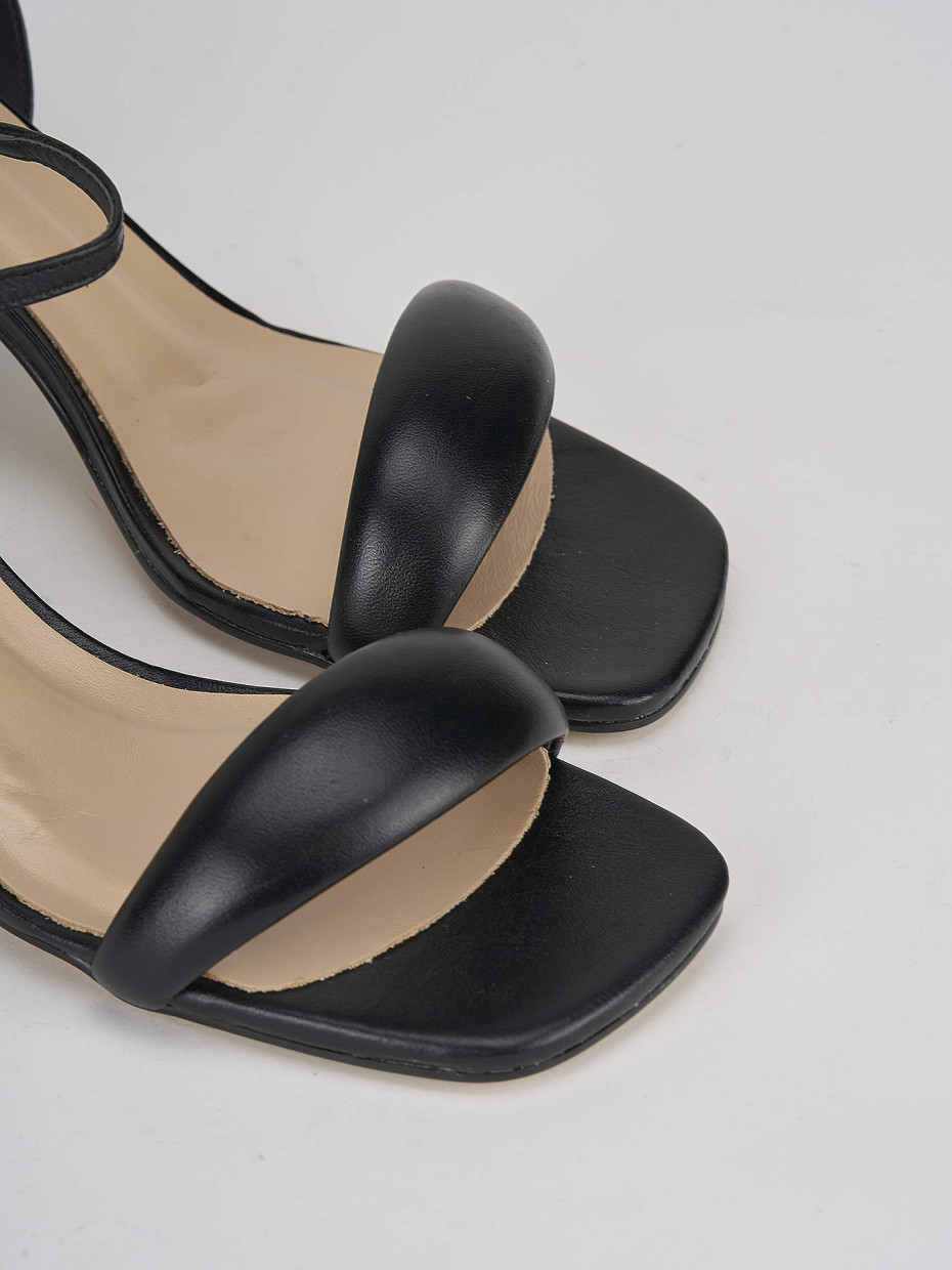 High heel sandals heel 6 cm black leather